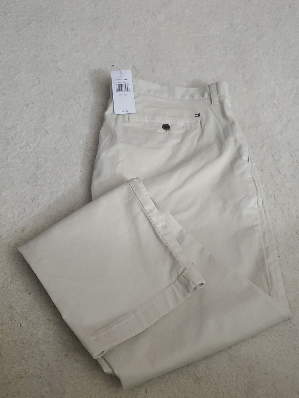 NWT, TOMMY HILFIGER Men’s Off-White Chino Pants, Size 36W, 32L